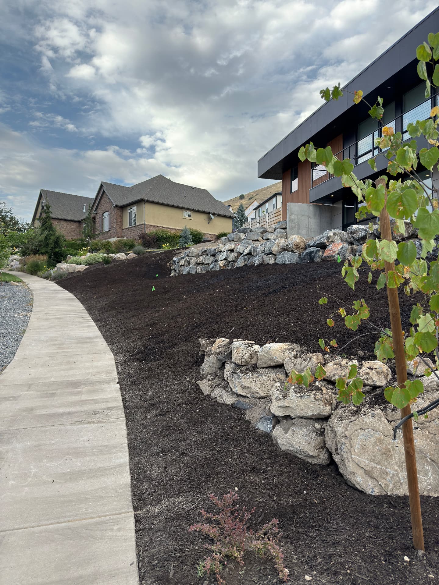 Landscaping service by Starline Dirtworks